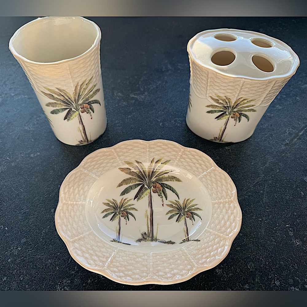 3-Piece Tropical Palm Tree Bathroom Ceramic Accessory Set